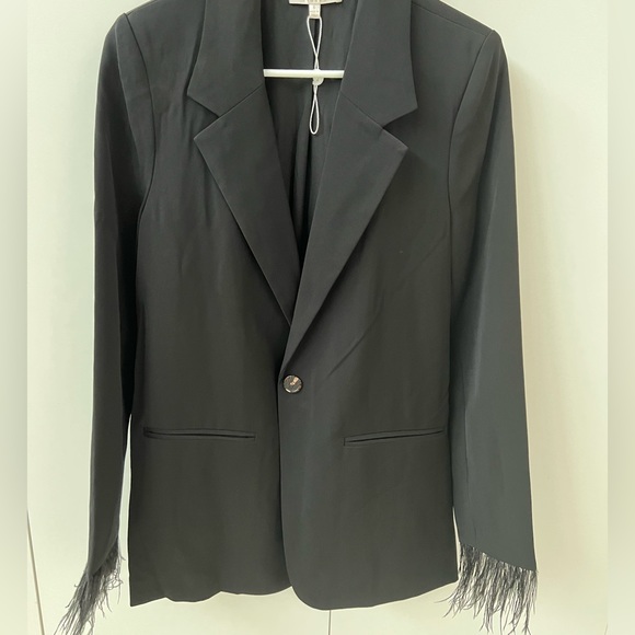 Wayf feather black blazer - Picture 1 of 6